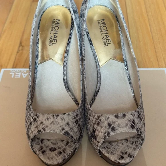 Michael Kors Women's Snakeskin Peep Toe Heels - Black and Gray - Picture 6 of 6